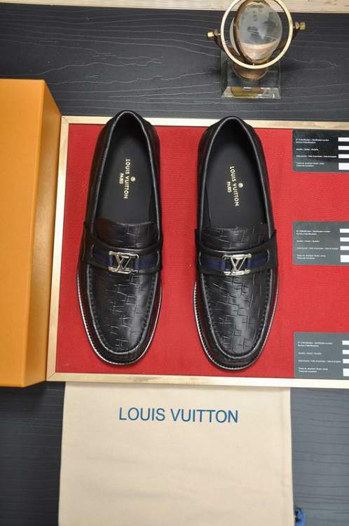 Picture of Louis Vuitton Shoes _SKULVsz38-45hnh060914578